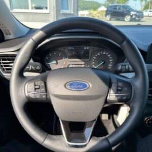 Fahrzeugabbildung Ford Focus 1.0 TREND LED Dyn. Kurvenlicht DAB SHZ Len