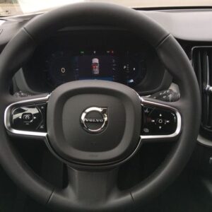 Fahrzeugabbildung Volvo XC60 B4 Diesel AWD Plus Dark StandHZG AHK-klappb