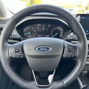 Fahrzeugabbildung Ford Focus Turnier 1.0 TITANIUM Navi LED Dyn. Kurvenl