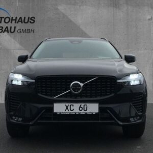 Fahrzeugabbildung Volvo XC60 B4 Diesel AWD Plus Dark StandHZG AHK-klappb