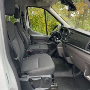 Fahrzeugabbildung Ford Transit DOKA Pritsche 350 L2 VA MH Trend AHK Nav