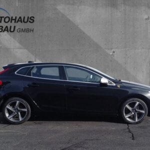 Fahrzeugabbildung Volvo V40 Momentum D3 Sportpaket Navi Leder digitales