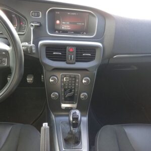 Fahrzeugabbildung Volvo V40 R-Design T3 2.0 EU6d-T Navi Leder digitales