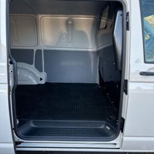 Fahrzeugabbildung Volkswagen T6.1 Transporter Kasten 2.0 TDI EU6d Navi DAB Pa