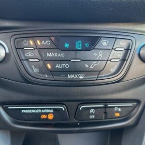 Fahrzeugabbildung Ford B-Max SYNC Edition  SHZ Klima Temp Tel.-Vorb. PD