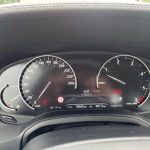 Fahrzeugabbildung BMW 330 d xDrive Luxury Line Allrad Aut Navi Leder L