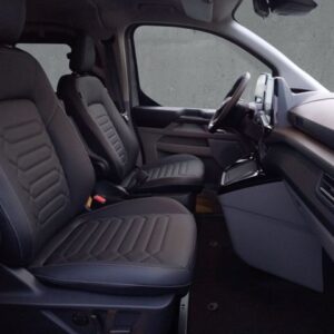 Fahrzeugabbildung Ford Tourneo Custom Titanium LTD 320L1 Allradantrieb