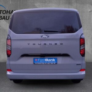 Fahrzeugabbildung Ford Tourneo Custom Titanium LTD 320L1 Allradantrieb
