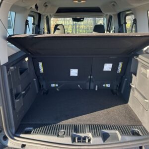 Fahrzeugabbildung Ford Tourneo Courier Trend  Klimaautom.,DAB-Radio,Spu