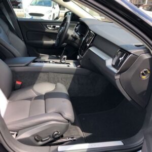 Fahrzeugabbildung Volvo V60 B4 D Plus Dark StandHZG AHK-klappbar Navi  M
