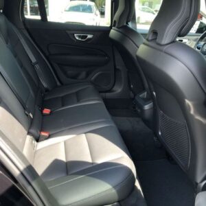 Fahrzeugabbildung Volvo V60 B4 D Plus Dark StandHZG AHK-klappbar Navi  M