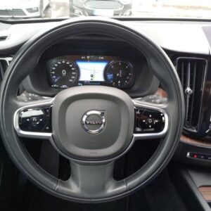 Fahrzeugabbildung Volvo XC60 Inscription AWD B5 Diesel EU6d HUD AHK-klap