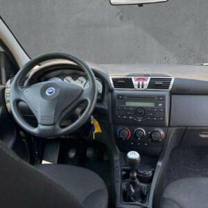 Fahrzeugabbildung Fiat Stilo 1.4 16V Active 8fach bereift
