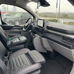 Fahrzeugabbildung Ford Tourneo Custom L2 Titanium AHK Leder LED DAB Nav