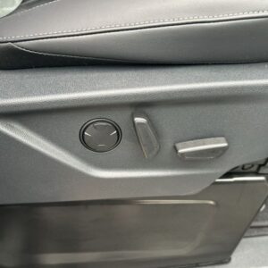 Fahrzeugabbildung Ford Tourneo Custom L2 Titanium AHK Leder LED DAB Nav