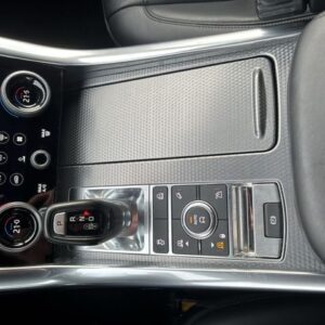 Fahrzeugabbildung Land Rover Range Rover Sport HSE Dynamic 4.4 SDV8 HUD+Black