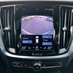 Fahrzeugabbildung Volvo V60 R Design T6 Recharge Plug-In Hybrid AWD 341P