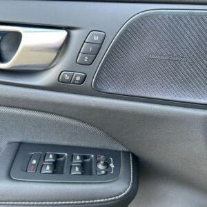 Fahrzeugabbildung Volvo V60 R Design T6 Recharge Plug-In Hybrid AWD 341P
