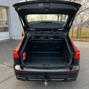 Fahrzeugabbildung Volvo V60 R Design T6 Recharge Plug-In Hybrid AWD 341P