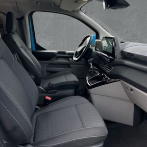Fahrzeugabbildung Ford Tourneo Custom Bus 320 L2  Titanium 3-Zonen Klim