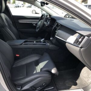 Fahrzeugabbildung Volvo V90 CrossCountry B4 AWD Plus -  StandHZG AHK-kla