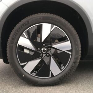 Fahrzeugabbildung Volvo C40 Recharge Extended Range RWD Plus StandHZG AH