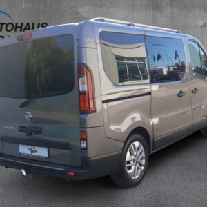 Fahrzeugabbildung Nissan NV300 Kombi L1H1 2,7t PREMIUM 2 DPF AHK SHZ Temp