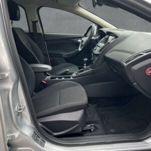 Fahrzeugabbildung Ford Focus Turnier Business 1.5 EcoBoost