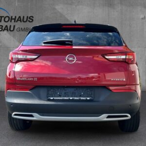 Fahrzeugabbildung Opel Grandland Elegance Plug-in-Hybrid 4 1.6 Turbo Hy