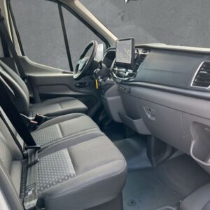 Fahrzeugabbildung Ford Transit Kombi Trend 350L3 Doppelkabine verglast