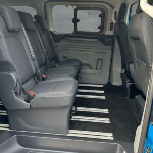 Fahrzeugabbildung Ford Tourneo Custom Bus 320 L2 Titanium 3-Zonen Klim