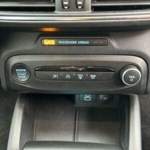 Fahrzeugabbildung Ford Focus Turnier 1.0 TITANIUM Navi,LED-Scheinw., Ap