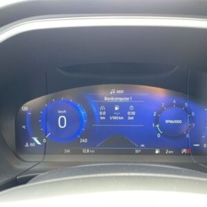 Fahrzeugabbildung Ford Kuga 1.5 TITANIUM HUD Navi LED Kurvenlicht
