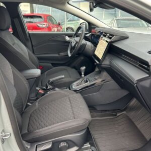 Fahrzeugabbildung Ford Puma Titanium Navi digitales Cockpit Soundsystem