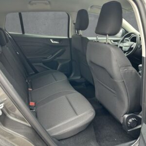 Fahrzeugabbildung Ford Focus Turnier Titanium