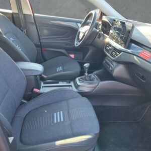 Fahrzeugabbildung Ford Focus Turnier Active 1.0 EcoBoost Mild-Hybrid EU