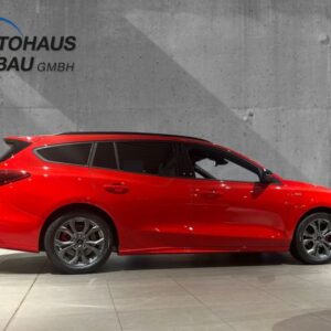 Fahrzeugabbildung Ford Focus Turnier ST-Line X 1.0 EcoBoost Automatik