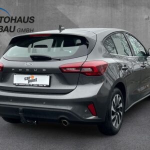 Fahrzeugabbildung Ford Focus Titanium 1.0l 92kw 5-türig AHZV Winterpake