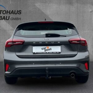 Fahrzeugabbildung Ford Focus Titanium 1.0l 92kw 5-türig AHZV Winterpake