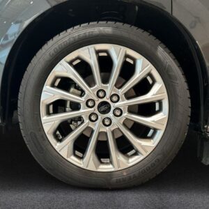 Fahrzeugabbildung Ford Nugget Titanium L1 Klappdach Automatik neues Mod