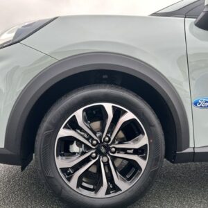 Fahrzeugabbildung Ford Puma Titanium Navi digitales Cockpit Soundsystem