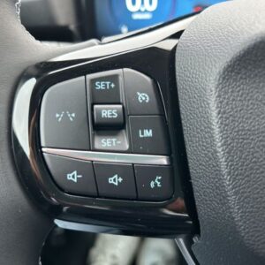 Fahrzeugabbildung Ford Puma Titanium Navi digitales Cockpit Soundsystem