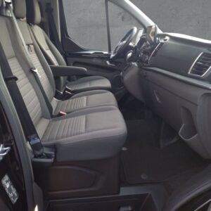 Fahrzeugabbildung Ford Tourneo Custom Transit 320 L1 Titanium Navi DAB