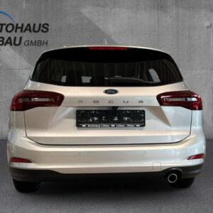Fahrzeugabbildung Ford Focus Turnier Titanium 1.0 EcoBoost Mild-Hybrid