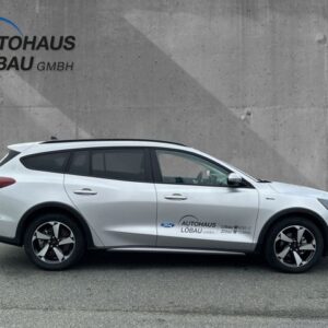 Fahrzeugabbildung Ford Focus Turnier Active X 1.0 EcoBoost  Navi digita