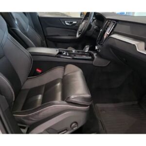 Fahrzeugabbildung Volvo V60 Kombi R Design Plug-In Hybrid AWD ''Standhei