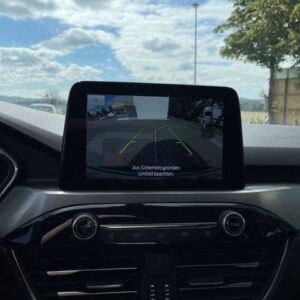 Fahrzeugabbildung Ford Kuga 1.5 TITANIUM HUD Navi LED Kurvenlicht