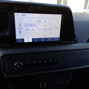 Fahrzeugabbildung Ford Transit Courier Trend Apple CarPlay Android Auto