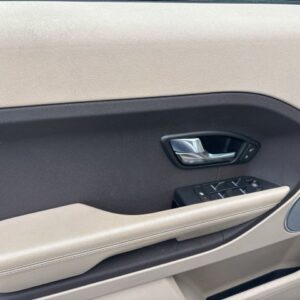 Fahrzeugabbildung Land Rover Range Rover Evoque Pure 2.2 eD4 scheckheftgepfle