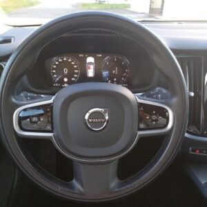 Fahrzeugabbildung Volvo V60 Kombi R Design Plug-In Hybrid AWD ''Standhei